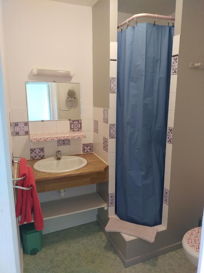 Appart' tout confort à 300 m des thermes Cazaubon Chambre photo